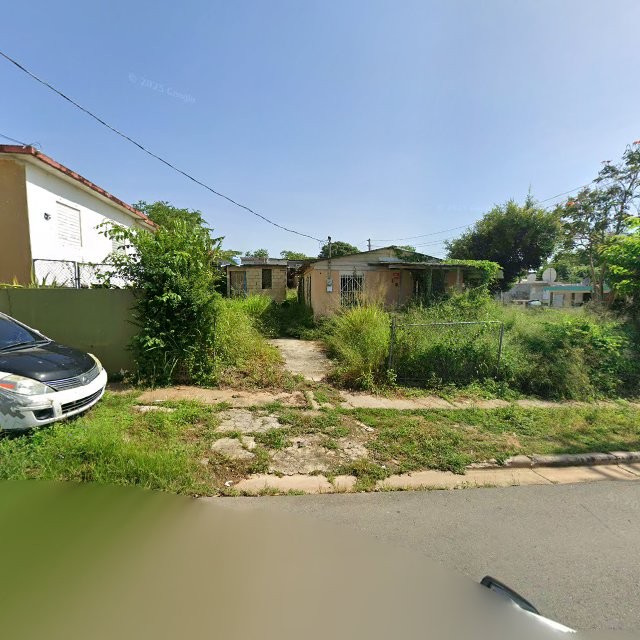 Propiedad declarada estorbo público en F768+9MQ Arecibo, Puerto Rico 00612, Arecibo