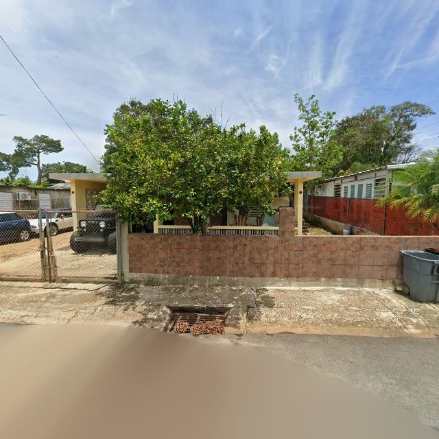 Propiedad declarada estorbo público en CFXR+C4P La Luisa, Manatí, Puerto Rico 00674, Manatí