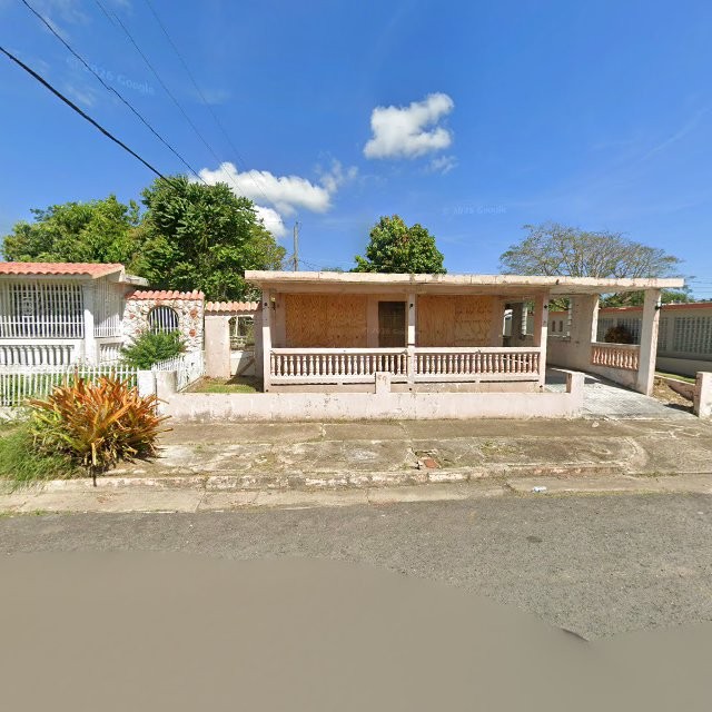 Propiedad declarada estorbo público en CHXQ+VXX Vega Baja, Puerto Rico 00693, Vega Baja