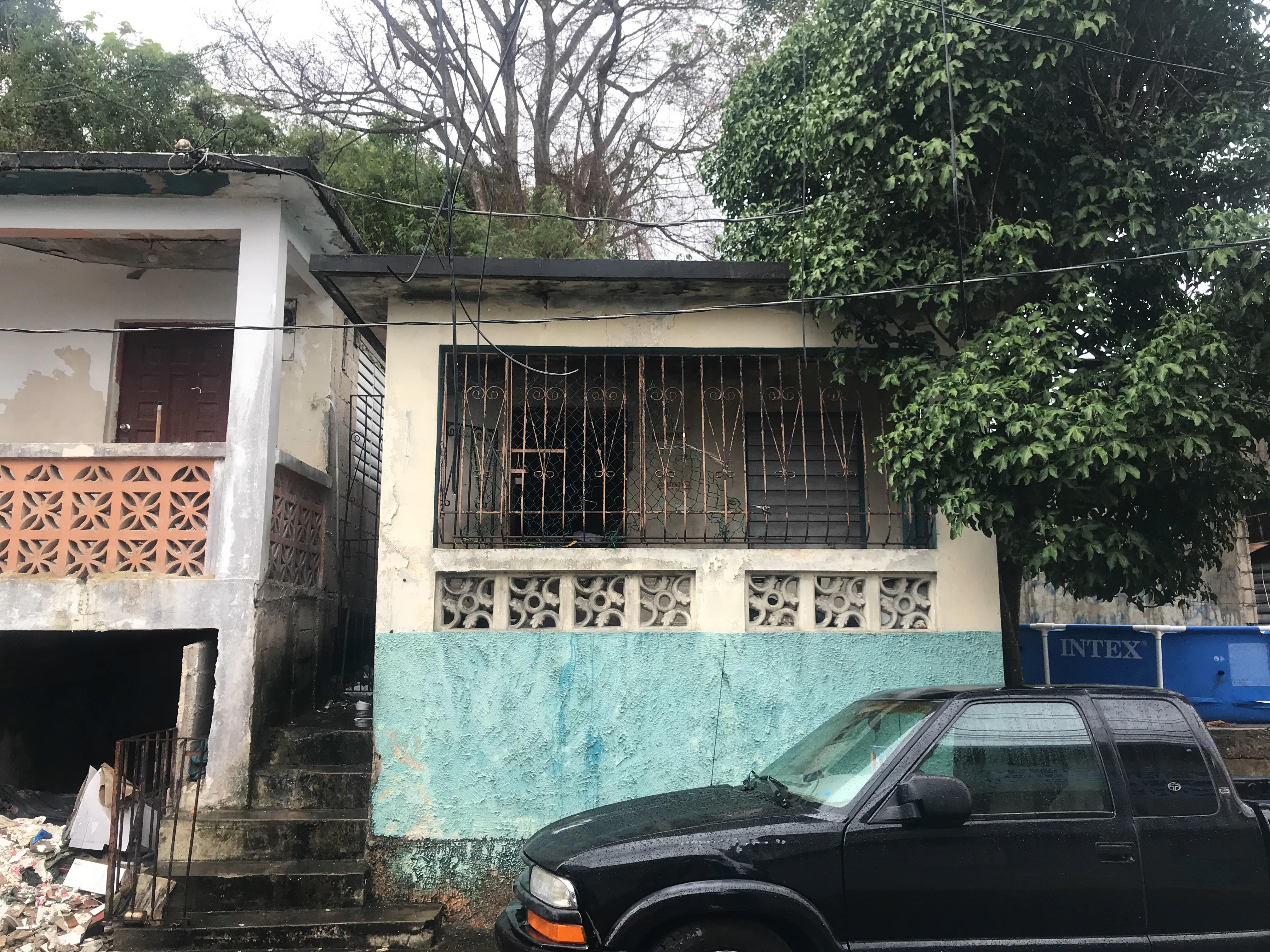 Propiedad declarada estorbo público en CJV7+934 Vega Baja, Puerto Rico 00693, Vega Baja