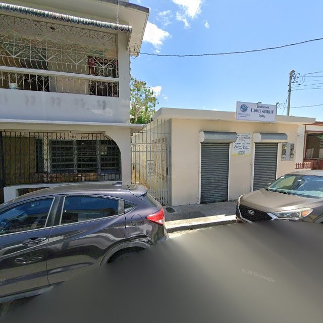 Propiedad declarada estorbo público en CJV6+JH5 Vega Baja, Puerto Rico 00693, Vega Baja