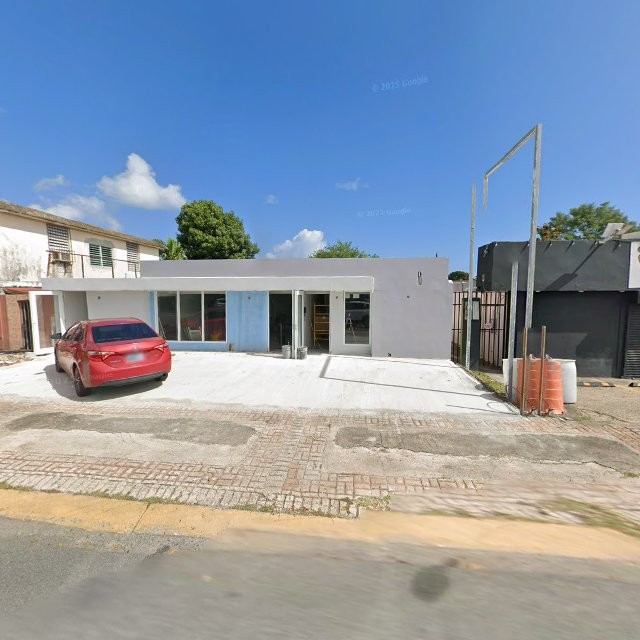 Propiedad declarada estorbo público en CRWJ+764 Mansión del Mar, Toa Baja, Puerto Rico 00949, Toa Baja