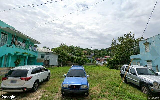 Foto de estorbo público en Aguadilla