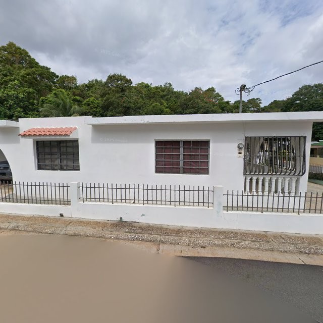 Propiedad declarada estorbo público en CF46+G23 Manatí, Puerto Rico 00674, Manatí