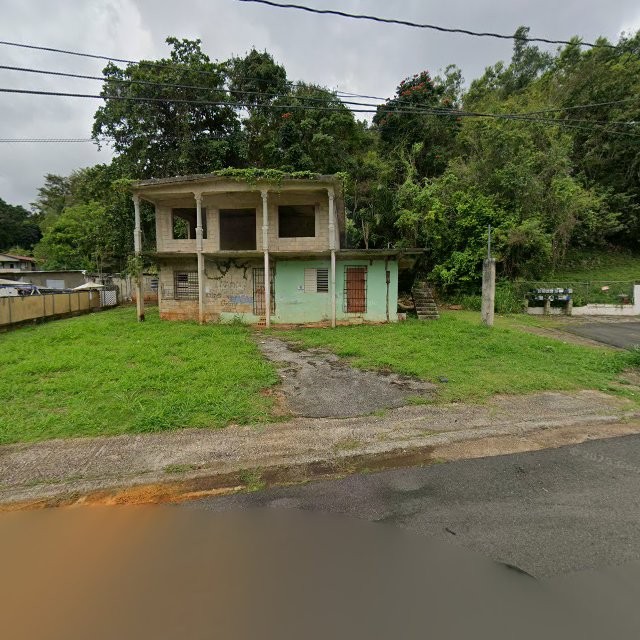 Propiedad declarada estorbo público en CF47+994 Manatí, Puerto Rico 00674, Manatí