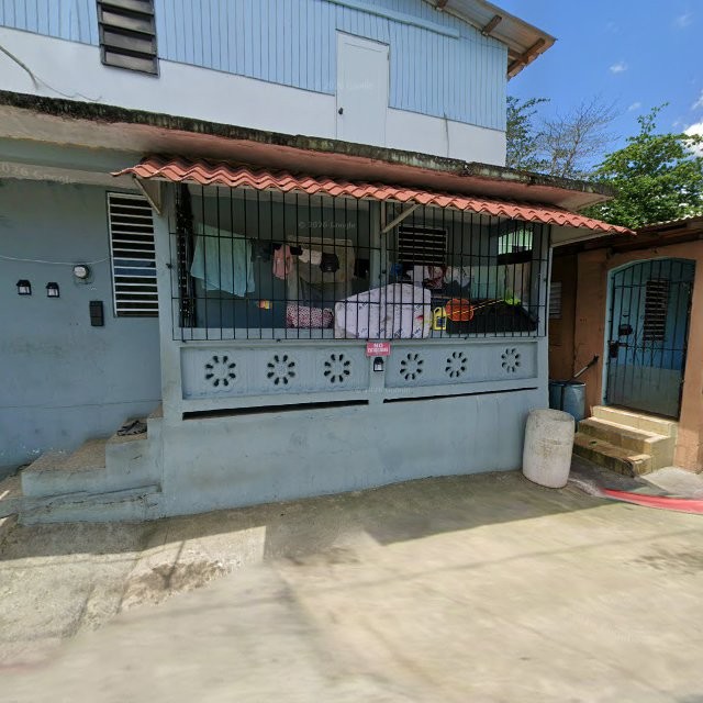 Propiedad declarada estorbo público en CGJ3+MVP Manatí, Puerto Rico 00674, Manatí