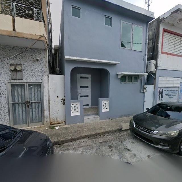 Propiedad declarada estorbo público en CGH5+RQV Manatí, Puerto Rico 00674, Manatí