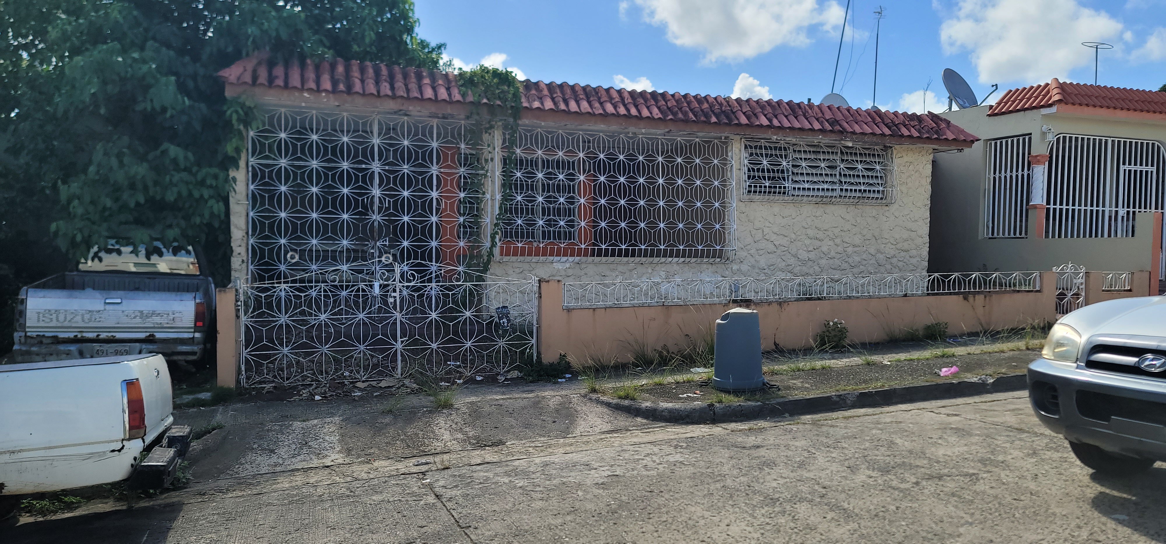 Foto de estorbo público en Manatí