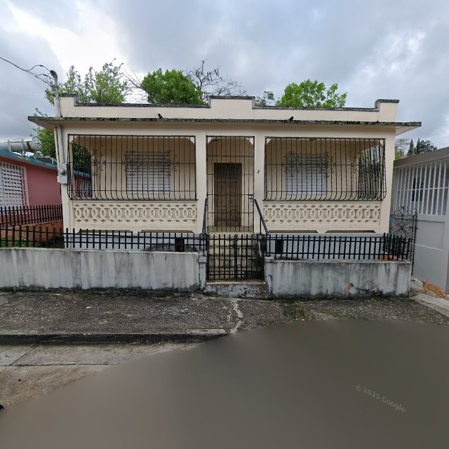 Foto de estorbo público en Manatí