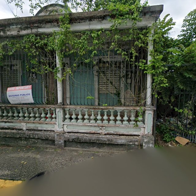 Foto de estorbo público en Manatí