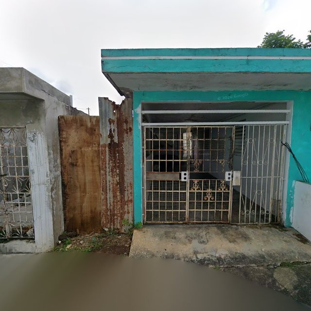 Propiedad declarada estorbo público en CGH5+9R2 Manatí, Puerto Rico 00674, Manatí