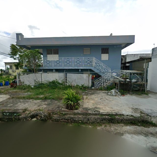 Propiedad declarada estorbo público en CGH6+94X Manatí, Puerto Rico 00674, Manatí