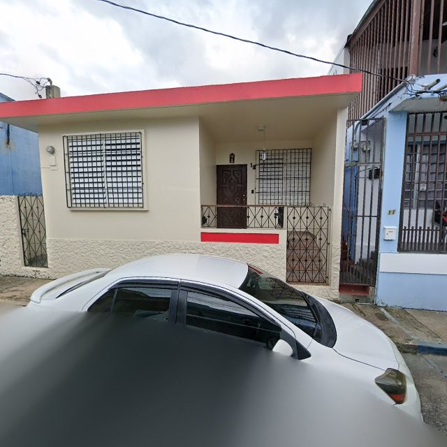 Propiedad declarada estorbo público en CGH5+2GC Manatí, Puerto Rico 00674, Manatí