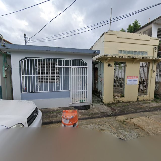 Foto de estorbo público en Manatí