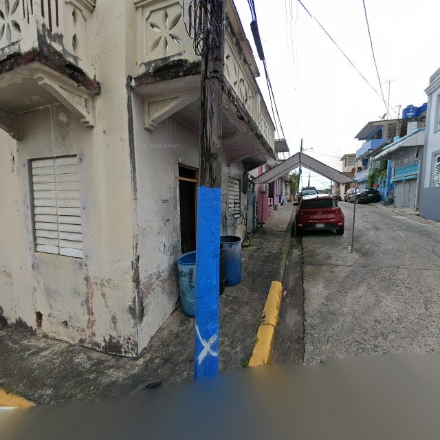 Propiedad declarada estorbo público en CGH5+2V6 Manatí, Puerto Rico 00674, Manatí