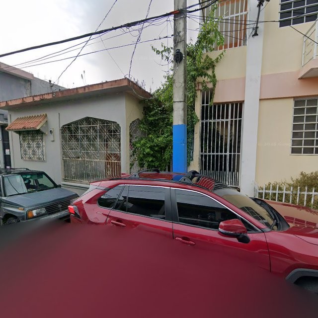 Propiedad declarada estorbo público en CGG5+P7W Manatí, Puerto Rico 00674, Manatí