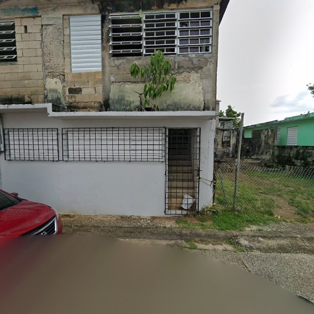 Foto de estorbo público en Manatí