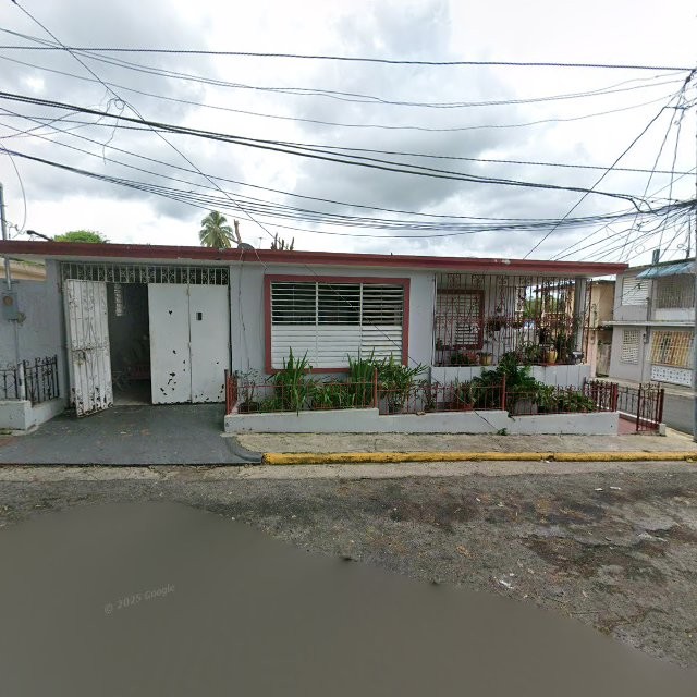 Propiedad declarada estorbo público en CGG4+CX4 Manatí, Puerto Rico 00674, Manatí