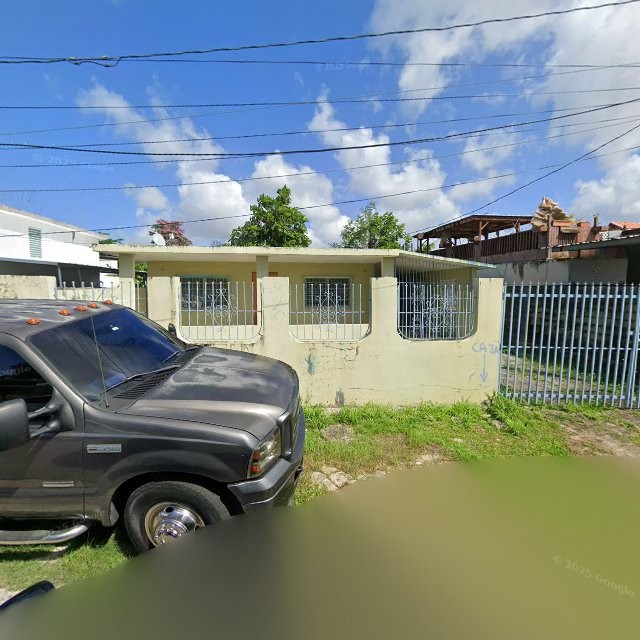Propiedad declarada estorbo público en CRHH+5V5 Sabana Seca, Toa Baja, Puerto Rico 00952, Toa Baja