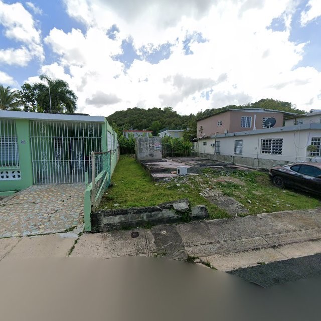 Propiedad declarada estorbo público en CRFG+W83 Sabana Seca, Toa Baja, Puerto Rico 00952, Toa Baja