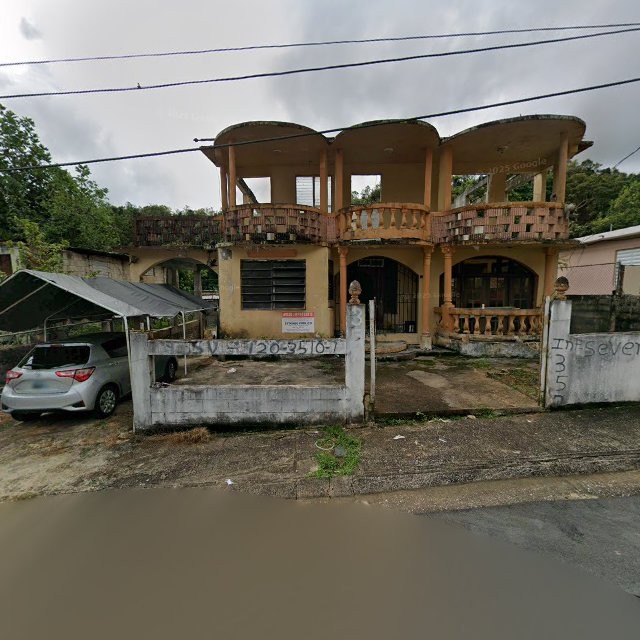 Propiedad declarada estorbo público en CF38+C4Q Manatí, Puerto Rico 00674, Manatí