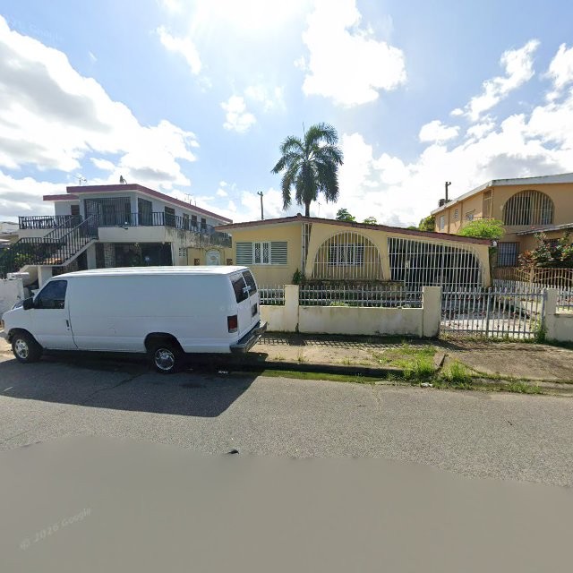 Propiedad declarada estorbo público en CX2R+HGP San Juan, Puerto Rico 00924, San Juan