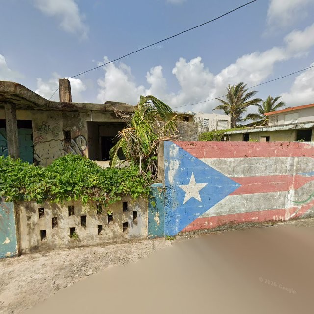 Propiedad declarada estorbo público en 97GM+GXF Luquillo, Puerto Rico 00773, Luquillo