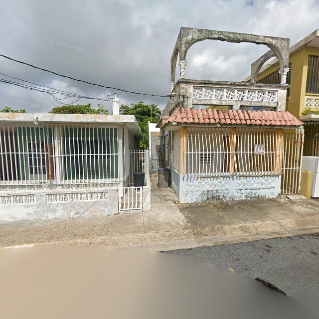 Propiedad declarada estorbo público en 97FP+726 Luquillo, Puerto Rico 00773, Luquillo