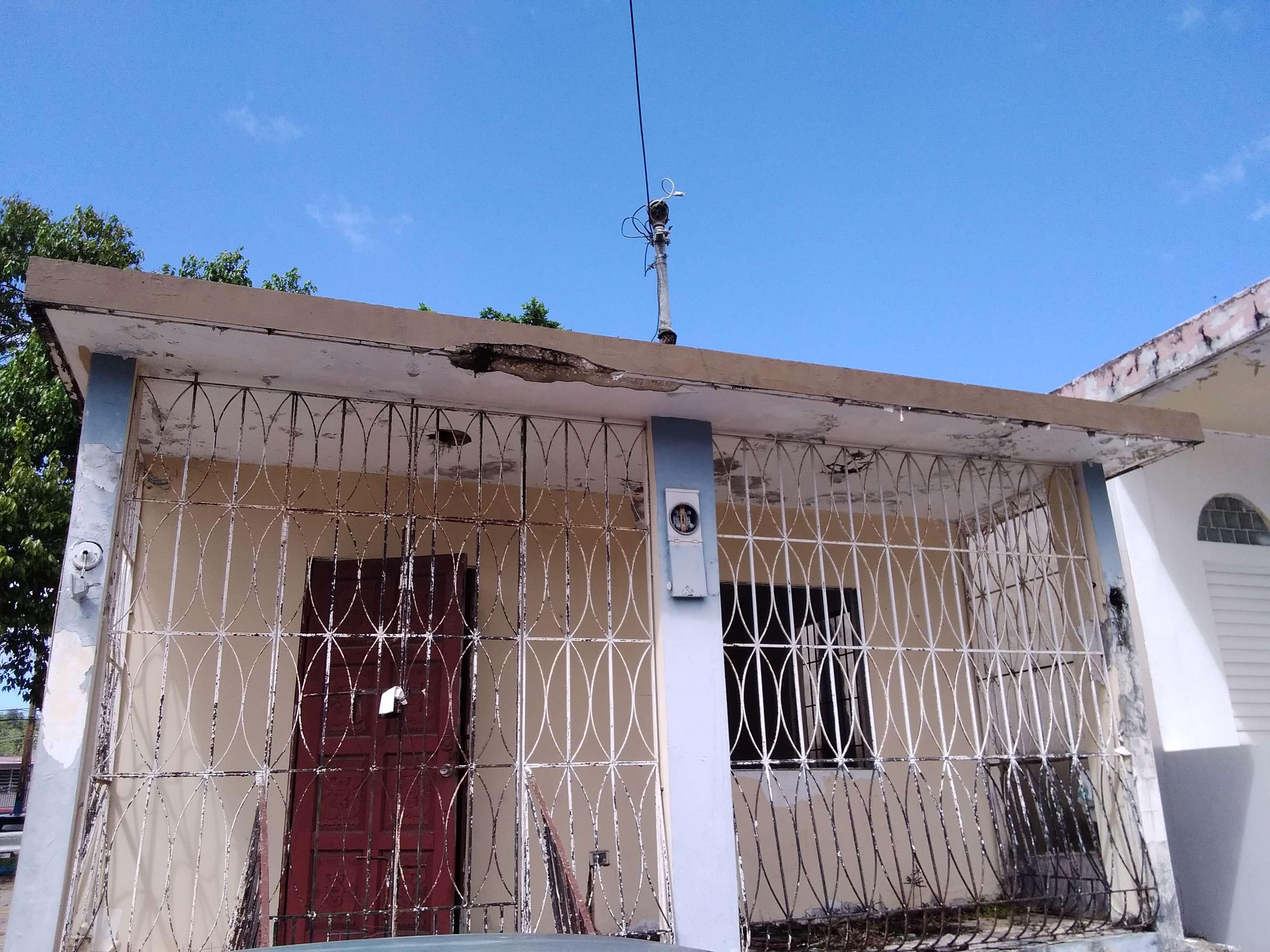 Propiedad declarada estorbo público en 9C7M+267 Florida, Puerto Rico 00650, Florida