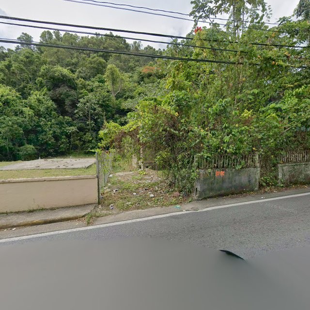 Propiedad declarada estorbo público en 9C6J+649 Florida, Puerto Rico 00650, Florida