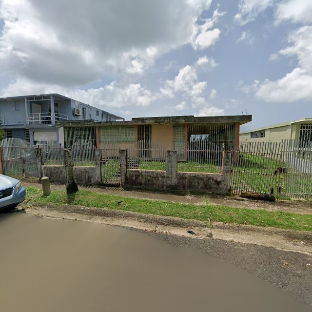 Propiedad declarada estorbo público en 979F+VW5 Luquillo, Puerto Rico 00773, Luquillo
