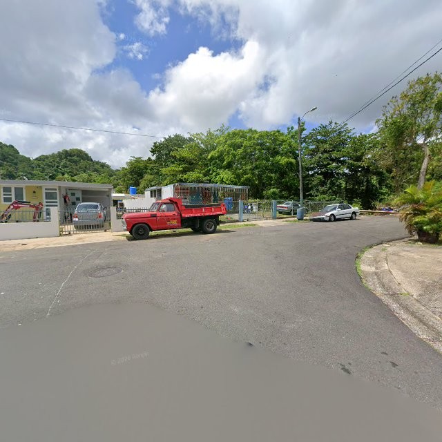 Propiedad declarada estorbo público en 8HPW+3CH Villas del Norte, Morovis, Puerto Rico 00687, Morovis