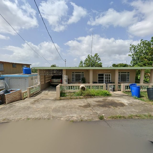 Propiedad declarada estorbo público en 8J66+HHC Morovis, Puerto Rico 00687, Morovis