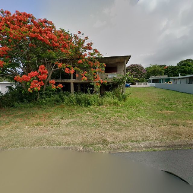 Propiedad declarada estorbo público en 8924+J4G Luis M. Cintrón, Fajardo, Puerto Rico 00738, Fajardo