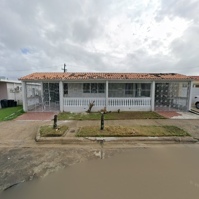 Propiedad declarada estorbo público en 6XRH+P62 Caguas, Puerto Rico 00725, Caguas