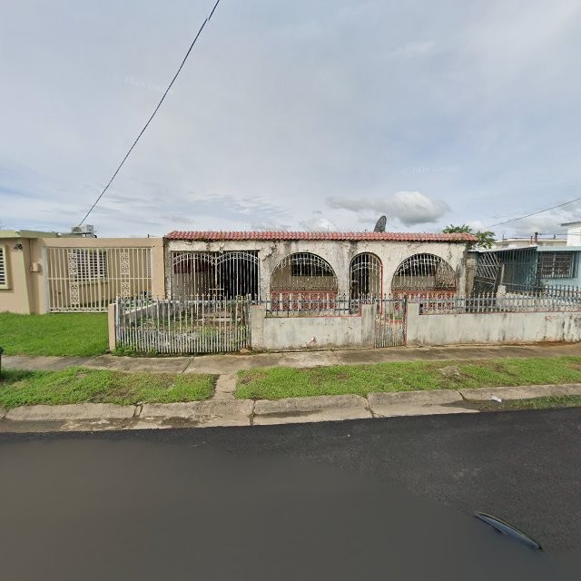 Propiedad declarada estorbo público en 6XJG+9WX Caguas, Puerto Rico 00725, Caguas