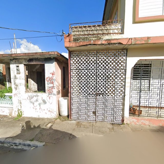 Propiedad declarada estorbo público en 63HF+3VJ Juncos, Puerto Rico 00777, Juncos