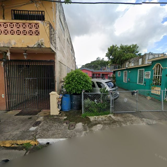 Propiedad declarada estorbo público en 63GF+WW7 Juncos, Puerto Rico 00777, Juncos