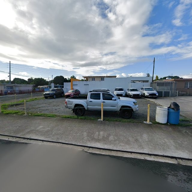 Propiedad declarada estorbo público en 63GJ+CHG Juncos, Puerto Rico 00777, Juncos