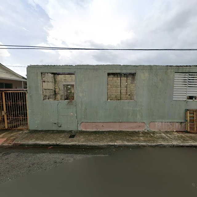 Foto de estorbo público en Mayagüez