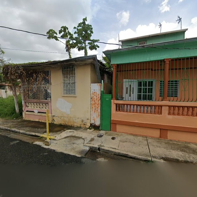 Foto de estorbo público en Mayagüez