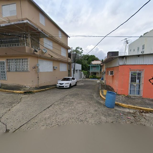 Foto de estorbo público en Mayagüez