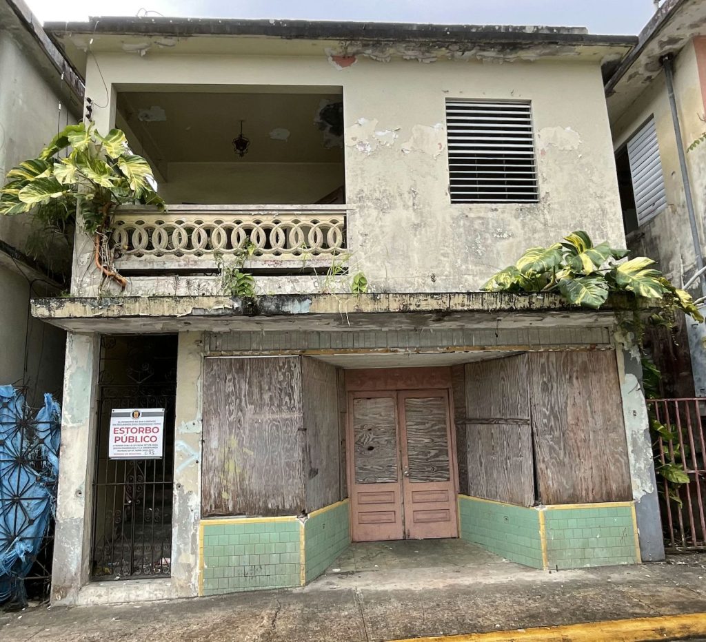 Propiedad declarada estorbo público en Calle Varona Suarez Núm. 55, San Lorenzo, PR, San Lorenzo