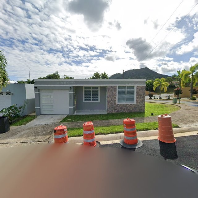 Propiedad declarada estorbo público en 5XF4+H3X Villa Borinquen, Caguas, Puerto Rico 00725, Caguas