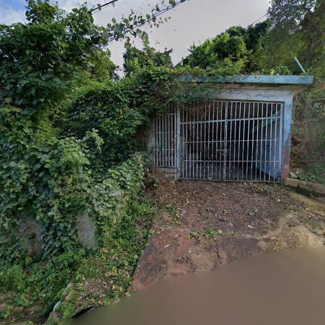 Propiedad declarada estorbo público en 56C9+456 Bajandas, Humacao, Puerto Rico 00791, Humacao