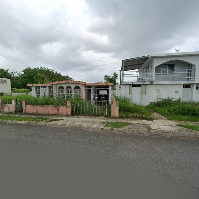 Foto de estorbo público en Hormigueros