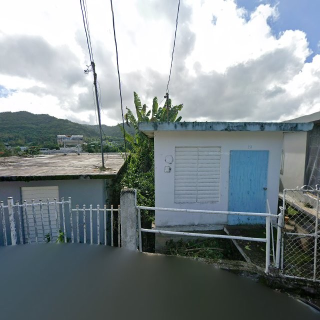 Propiedad declarada estorbo público en 4R6Q+X65 Cayey, Puerto Rico 00736, Cayey