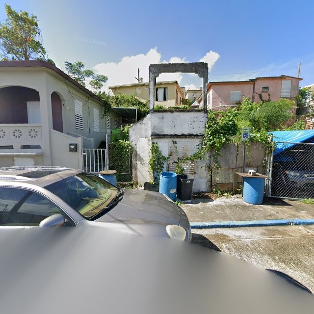 Propiedad declarada estorbo público en 4R7R+FHX Cayey, Puerto Rico 00736, Cayey