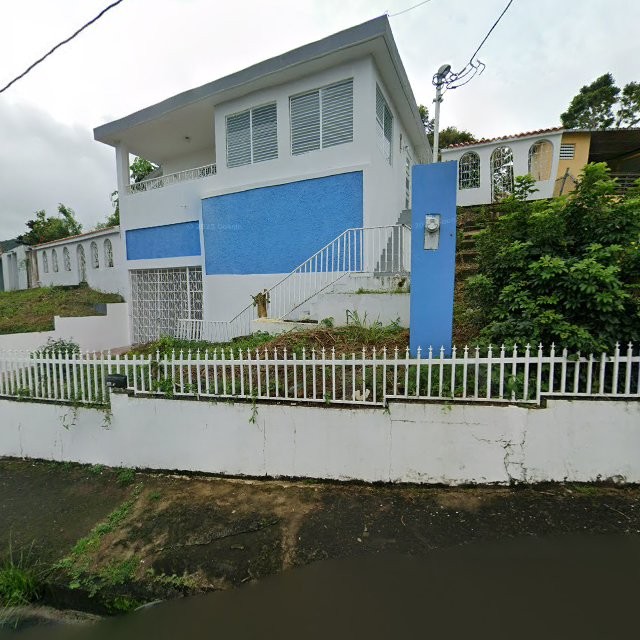 Propiedad declarada estorbo público en 4R5J+596 Cayey, Puerto Rico 00736, Cayey