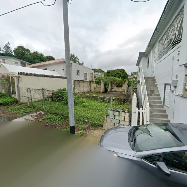 Propiedad declarada estorbo público en 4R4J+RVC Cayey, Puerto Rico 00736, Cayey